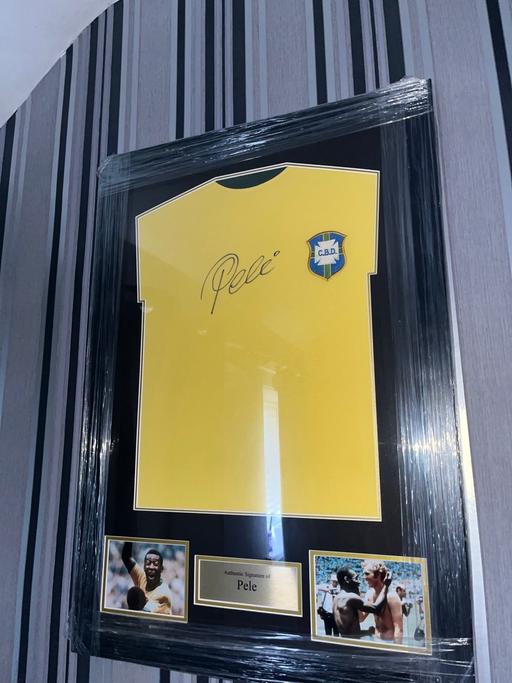 Buy & Sell Bloxwich Walsall - Photos for Signed Pele shirt