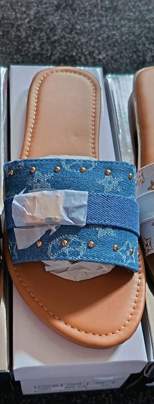 Buy & Sell Dalton Rotherham - Photos for sandles