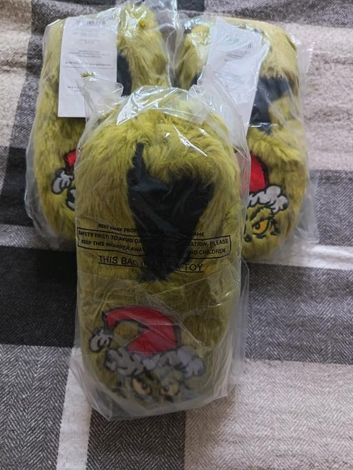 Buy & Sell Dalton Rotherham - Photos for grinsh slippers