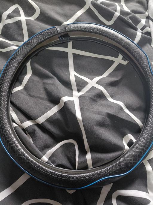 Vehicles Bushbury Wolverhampton - Photos for strearing wheel cover