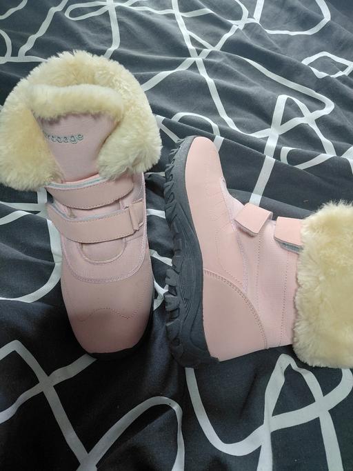 Buy & Sell Bushbury Wolverhampton - Photos for snow boots