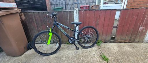 Buy & Sell Scunthorpe North Lincolnshire - Photos for mountain bike child's like new