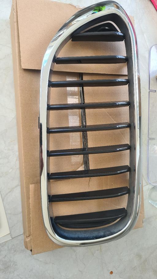 Vehicles Greenford Ealing - Photos for BMW Grills Black/Silver