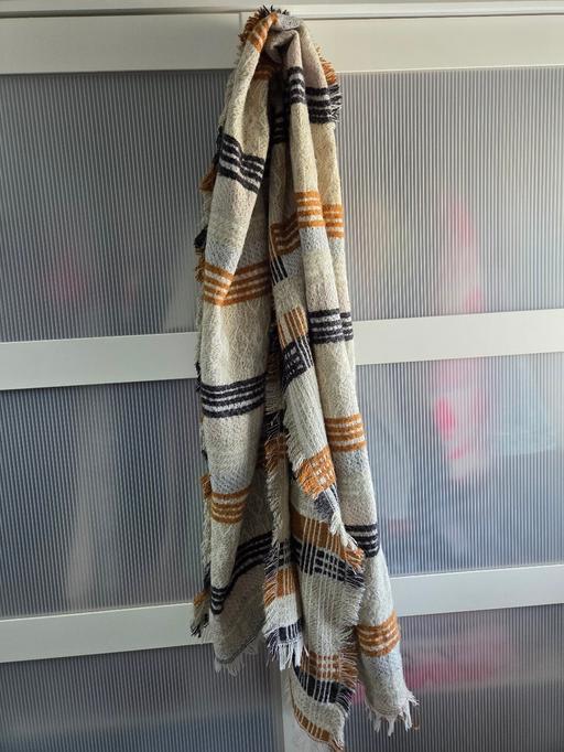 Buy & Sell Weston Point Halton - Photos for PRIMARK scarf