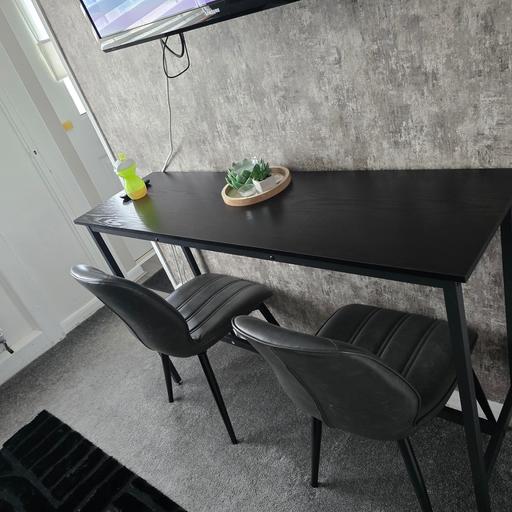 Buy & Sell Milton Regis Swale - Photos for breakfast dinning table and chairs