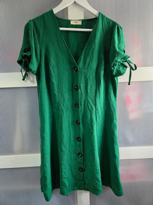 Buy & Sell Weston Point Halton - Photos for Size 12 MATALAN green dress