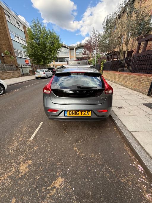 Vehicles Cambridge Heath East London - Photos for Volvo V40