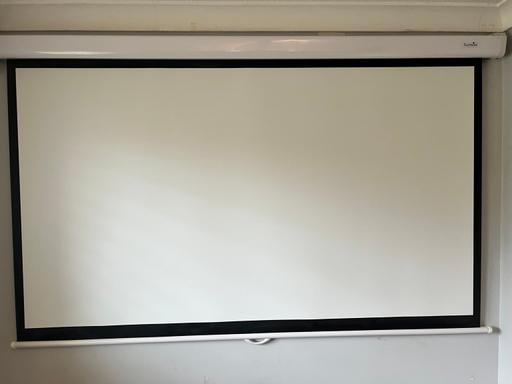 Buy & Sell Gateford Bassetlaw - Photos for 77 Inch Projector Screen