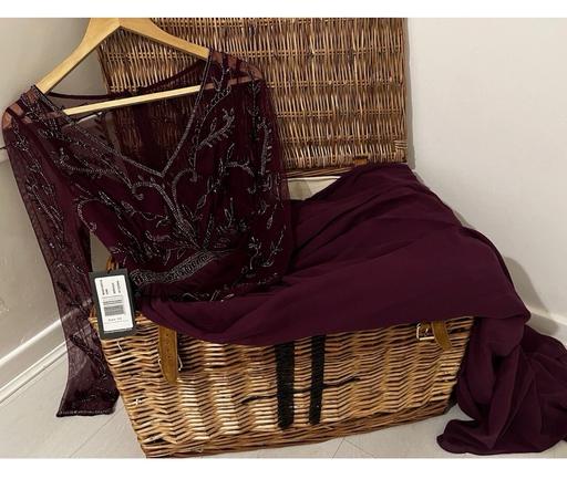 Buy & Sell Highbury North London - Photos for ADRIANNA PAPELL Illusion V-neck Long