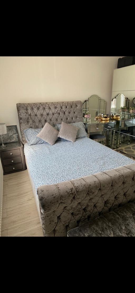 Buy & Sell Leamouth East London - Photos for Luxury grey velvet bed & matching set
