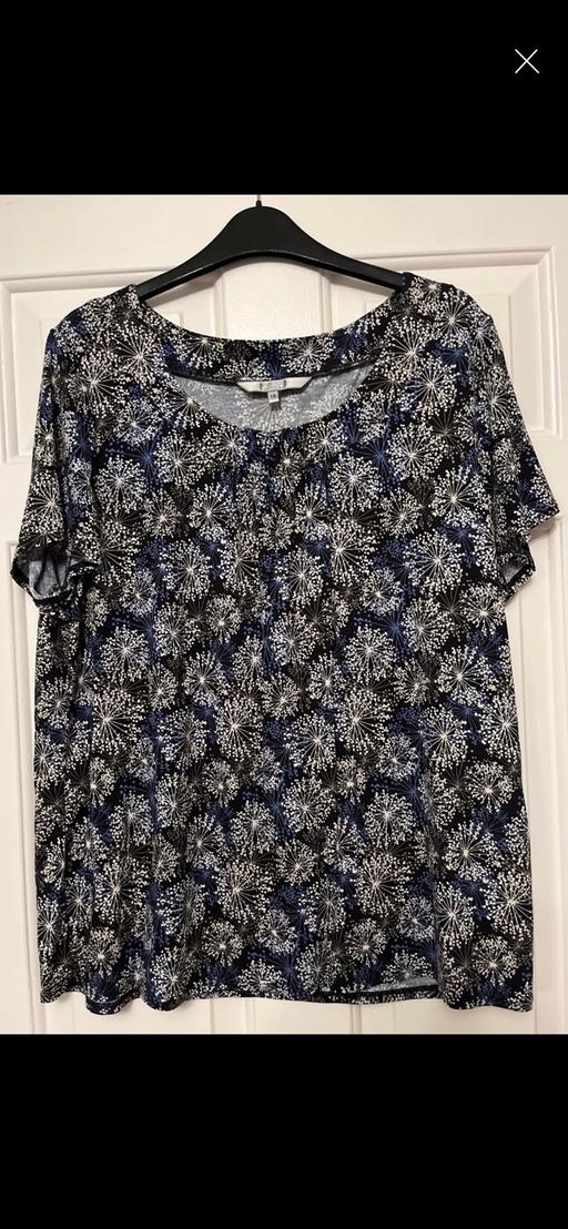 Buy & Sell Eaglescliffe Stockton-on-Tees - Photos for Debenhams Top Size 18