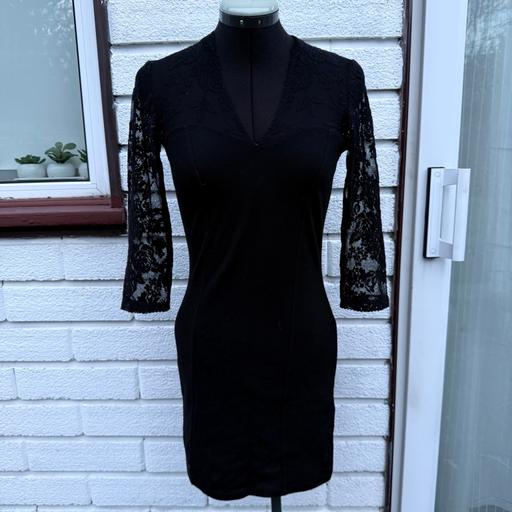Buy & Sell Colliers Wood South West London - Photos for Black body on dress with mesh sleeves