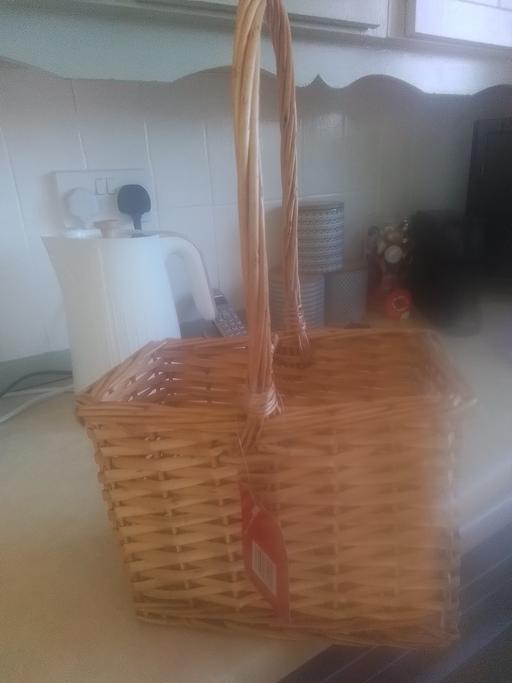 Buy & Sell Streetly Walsall - Photos for BRAND NEW WITH TAG LUXURY BOTTLE CARRIER