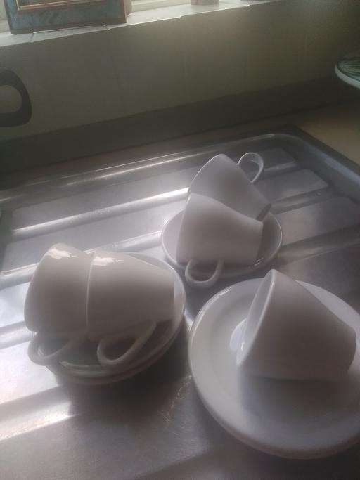 Buy & Sell Streetly Walsall - Photos for 5 SMALL COFFEE CUPS AND SAUCERS