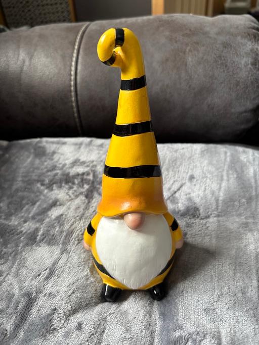 Buy & Sell Golds Hill Sandwell - Photos for Bee ornament