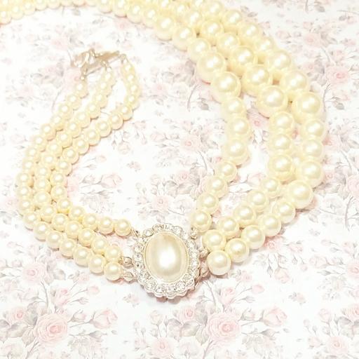 Buy & Sell Kingsham Chichester - Photos for Triple Strand Vintage Pearl Choker Necklace,