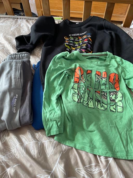 Buy & Sell Rowley Village Sandwell - Photos for Boys age 5-6 years clothes bundle