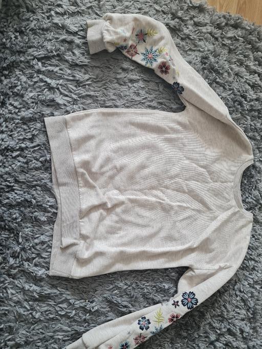 Buy & Sell Bartley Green Birmingham - Photos for Girls Beige jumper age 13