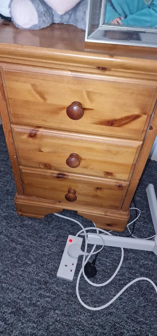 Buy & Sell Worsbrough Barnsley - Photos for 2 pine bedside tables