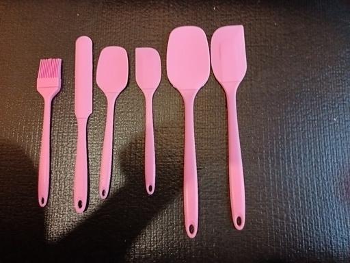 Buy & Sell Peckham South East London - Photos for pink silicone spatula set
