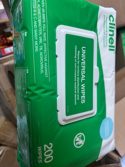 Buy & Sell Wednesfield Wolverhampton - Photos for Thick heavy 200 pack wipes 2£ a pack lots