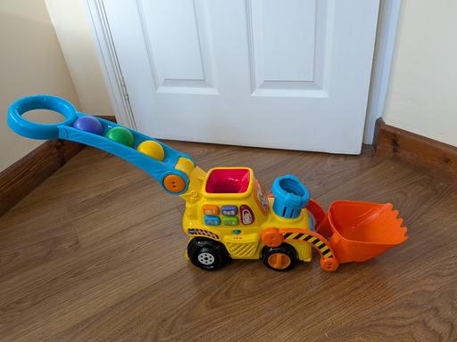 Buy & Sell Wishaw North Warwickshire - Photos for Vtech push along pop and drop digger