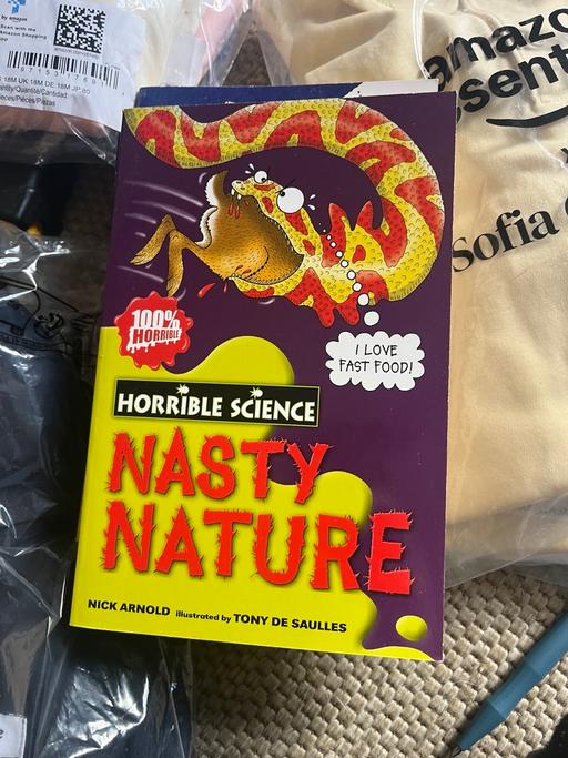 Buy & Sell Wednesfield Wolverhampton - Photos for Horrible science books 1£ each