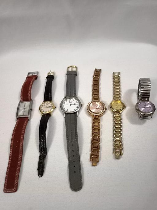 Buy & Sell Hall Green Birmingham - Photos for SMALL LOT OF LADIES WATCHES X6.