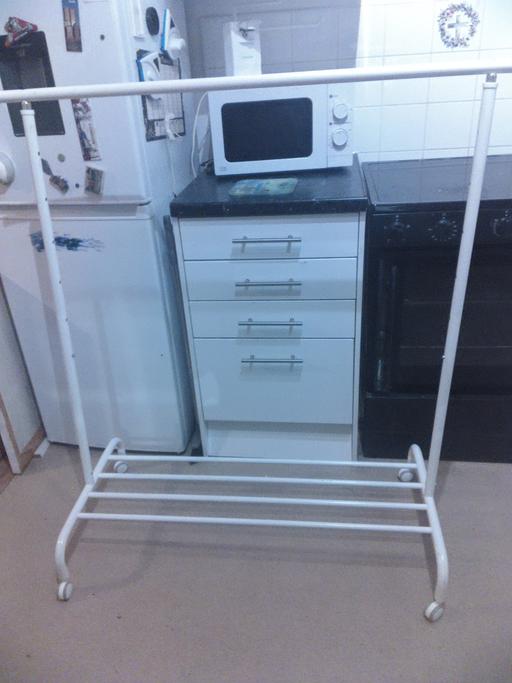 Buy & Sell Millwall East London - Photos for hanging rail