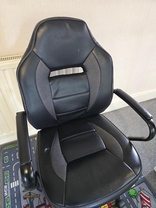 Buy & Sell Kitts Green Birmingham - Photos for Argos Home Faux Leather Mid Back Gaming Chair
