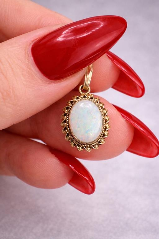 Buy & Sell Harrow Town Centre Harrow - Photos for Fine 9ct Yellow Gold Opal Pendant