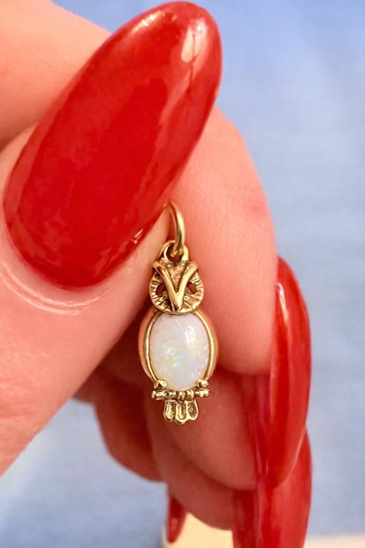 Buy & Sell Harrow on the Hill North West London - Photos for Fine 9ct Gold Opal Owl Novelty Pendant