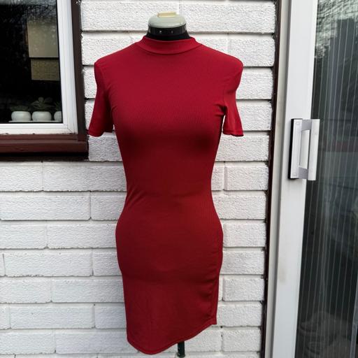Buy & Sell Colliers Wood South West London - Photos for High neck red bodycon dress