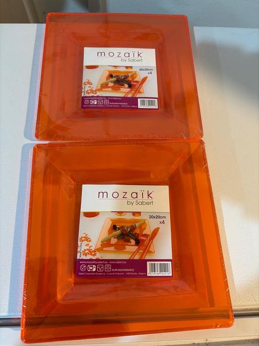 Buy & Sell Saltley Birmingham - Photos for Plastic plates x8