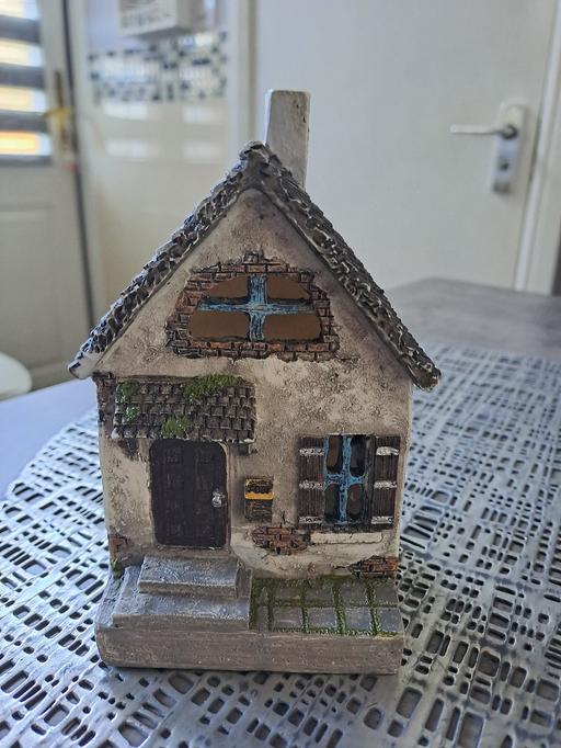 Buy & Sell Gleadless Valley Sheffield - Photos for pot house garden ornament
