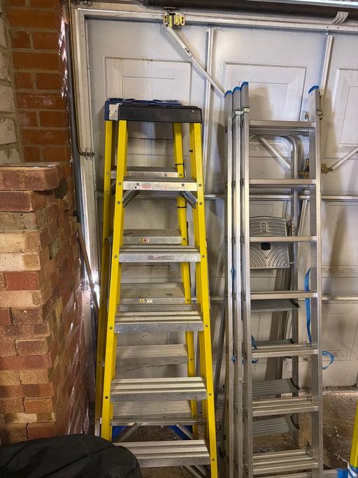 Buy & Sell Fleet Hart - Photos for 6 & 8 tread fibre glass steps for sale