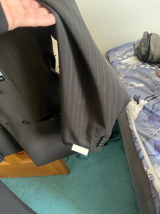 Buy & Sell Bromley East London - Photos for Suit mens