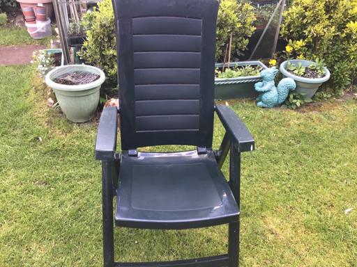 Buy & Sell Essington Wolverhampton - Photos for Green garden chair