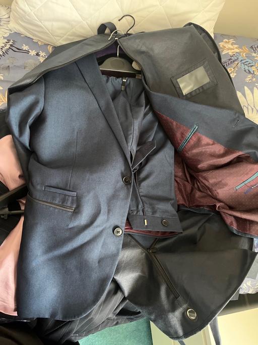 Buy & Sell East India East London - Photos for Full suit