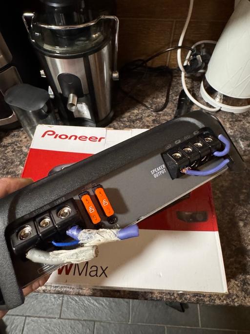 Vehicles Erdington Birmingham - Photos for Pioneer Amplifier