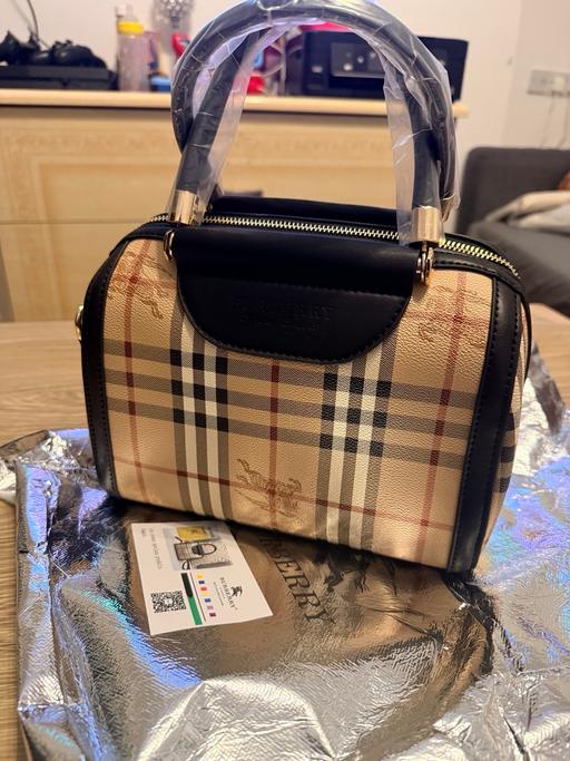 Buy & Sell Dukinfield Tameside - Photos for Women’s handbag