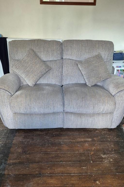 Buy & Sell Wellington Telford and Wrekin - Photos for reclining 2 seater sofa