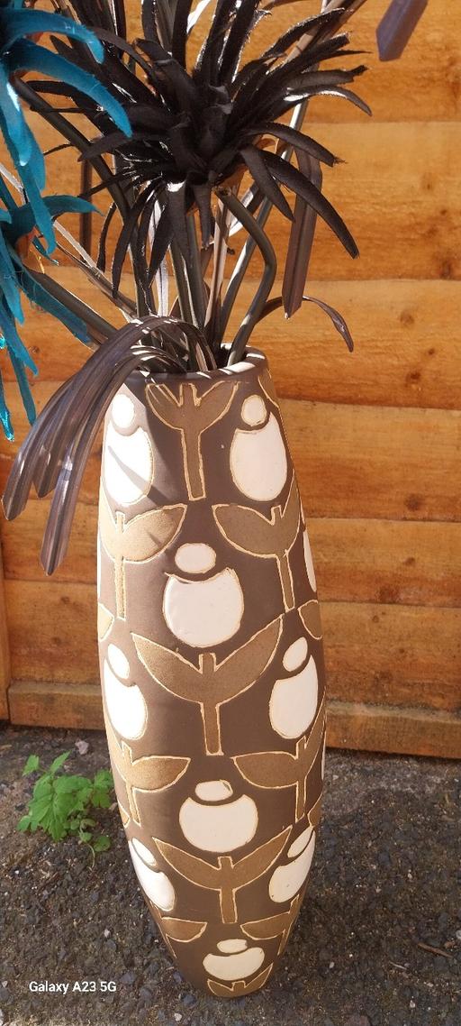 Buy & Sell Lye Dudley - Photos for vase of artificial flowers