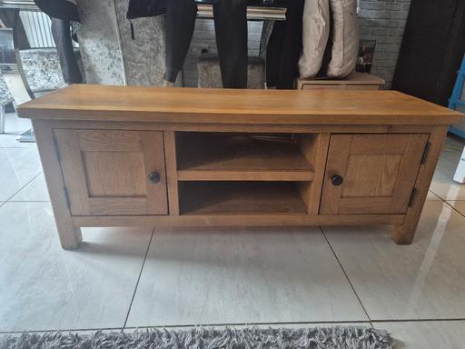 Buy & Sell Woolwich South East London - Photos for lovely tv stand in good condition