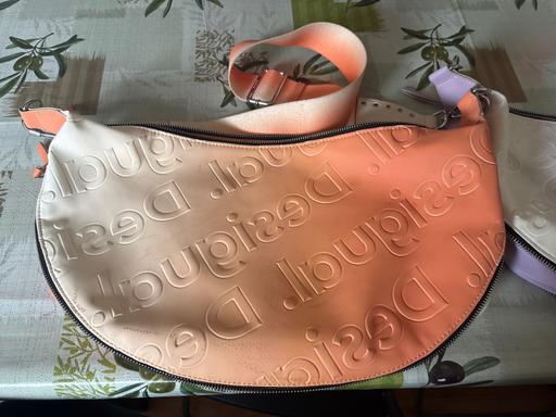 Buy & Sell Belvedere Bexley - Photos for Desigual handbags