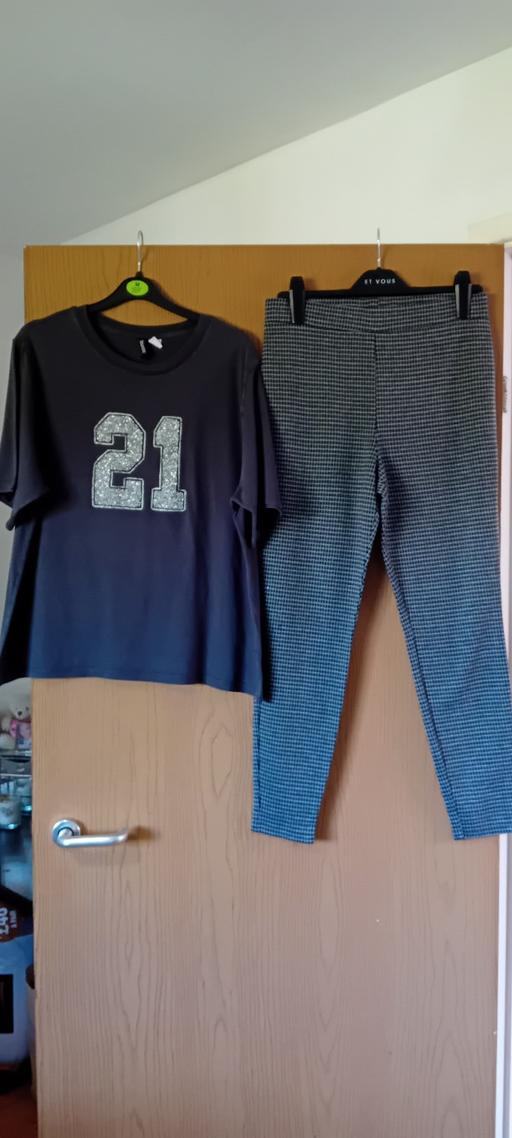 Buy & Sell Bilston Wolverhampton - Photos for women's leggings and tshirt