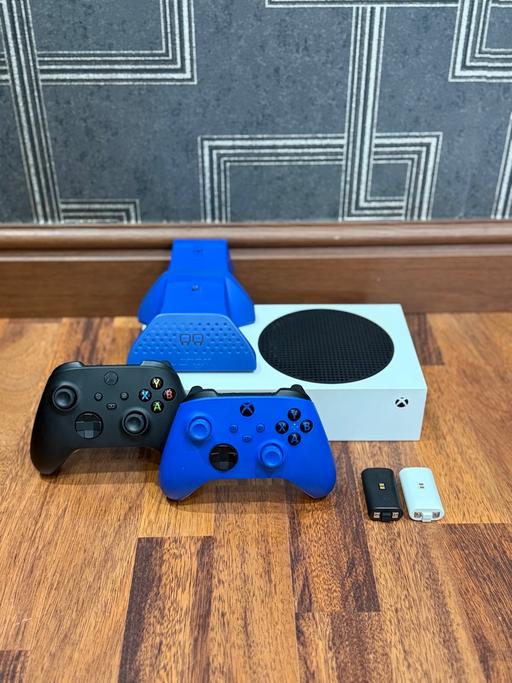 Buy & Sell Stourbridge Dudley - Photos for Xbox series s Bundle