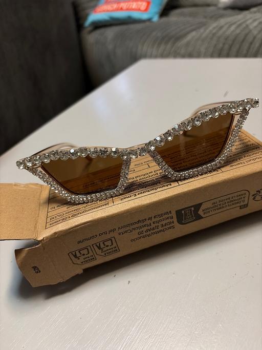 Buy & Sell Duckmanton Chesterfield - Photos for Ladies fashion sunglasses