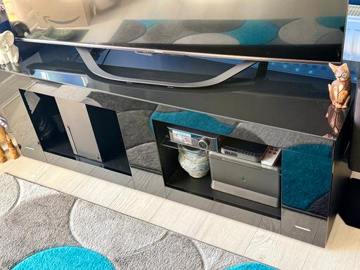 Buy & Sell Hurst Green Dudley - Photos for Black piano gloss tv stand