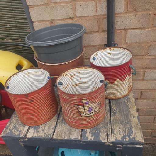 Buy & Sell Pensnett Dudley - Photos for Metal Plant Pots & 1 Plastic , Good Condition